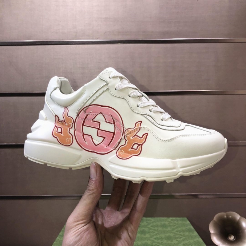 G*u*i casual shoes
